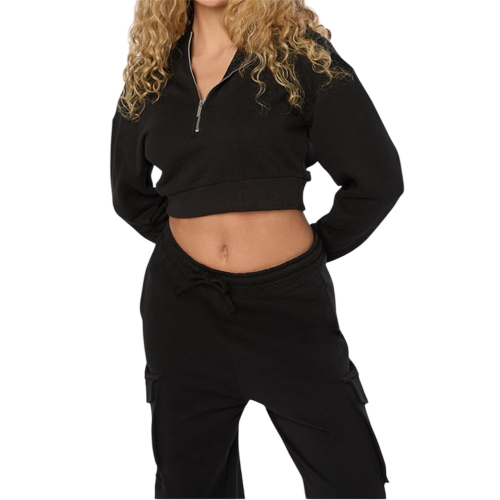 WeWoreWhat‎ Black Cropped Zippered Sweatshirt